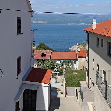 Apartments And Rooms With Parking Space Vrbnik, Krk - 5299 Ngoại thất bức ảnh